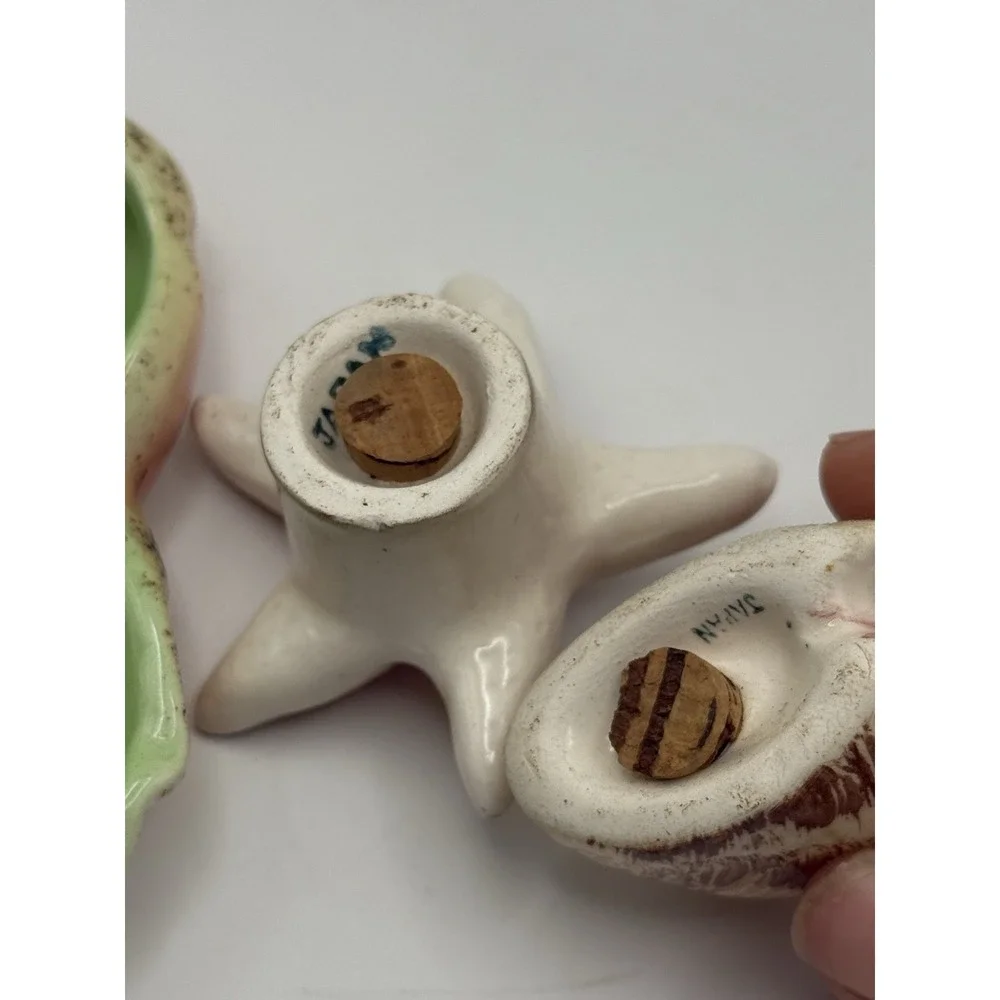 VTG 3 Pc Set Starfish Clam Shell Base Salt & Pepper Shaker cork stoppers Coastal